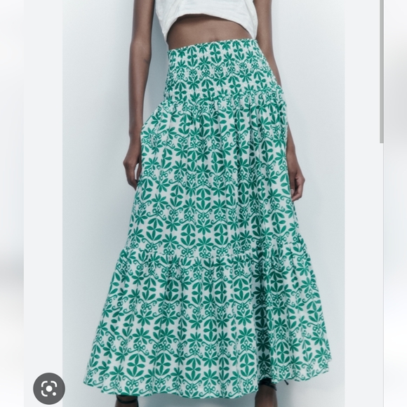 Zara green long printed maxi skirt - Picture 3 of 6